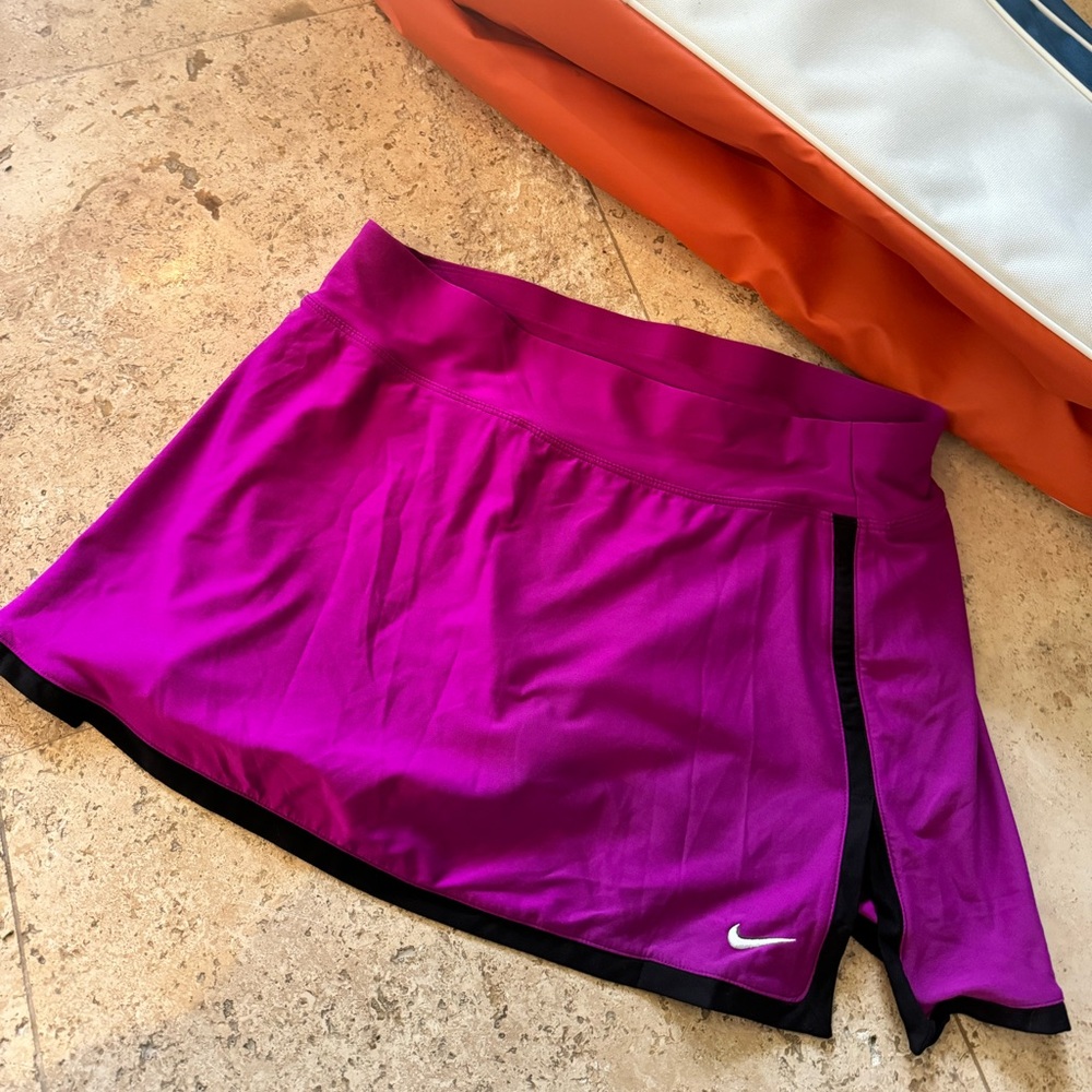 Nike Dry-Fit purple & black tennis skirt. Size M.